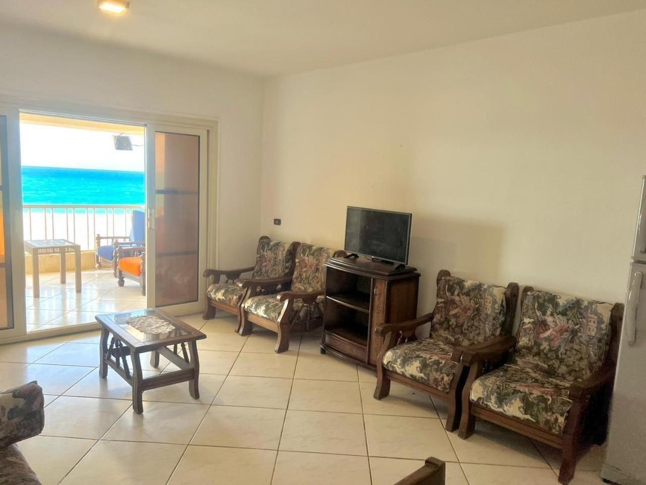 Beachfront Chalet In Green Beach, North Coast Villa เอลอาลาเมน ห้อง รูปภาพ