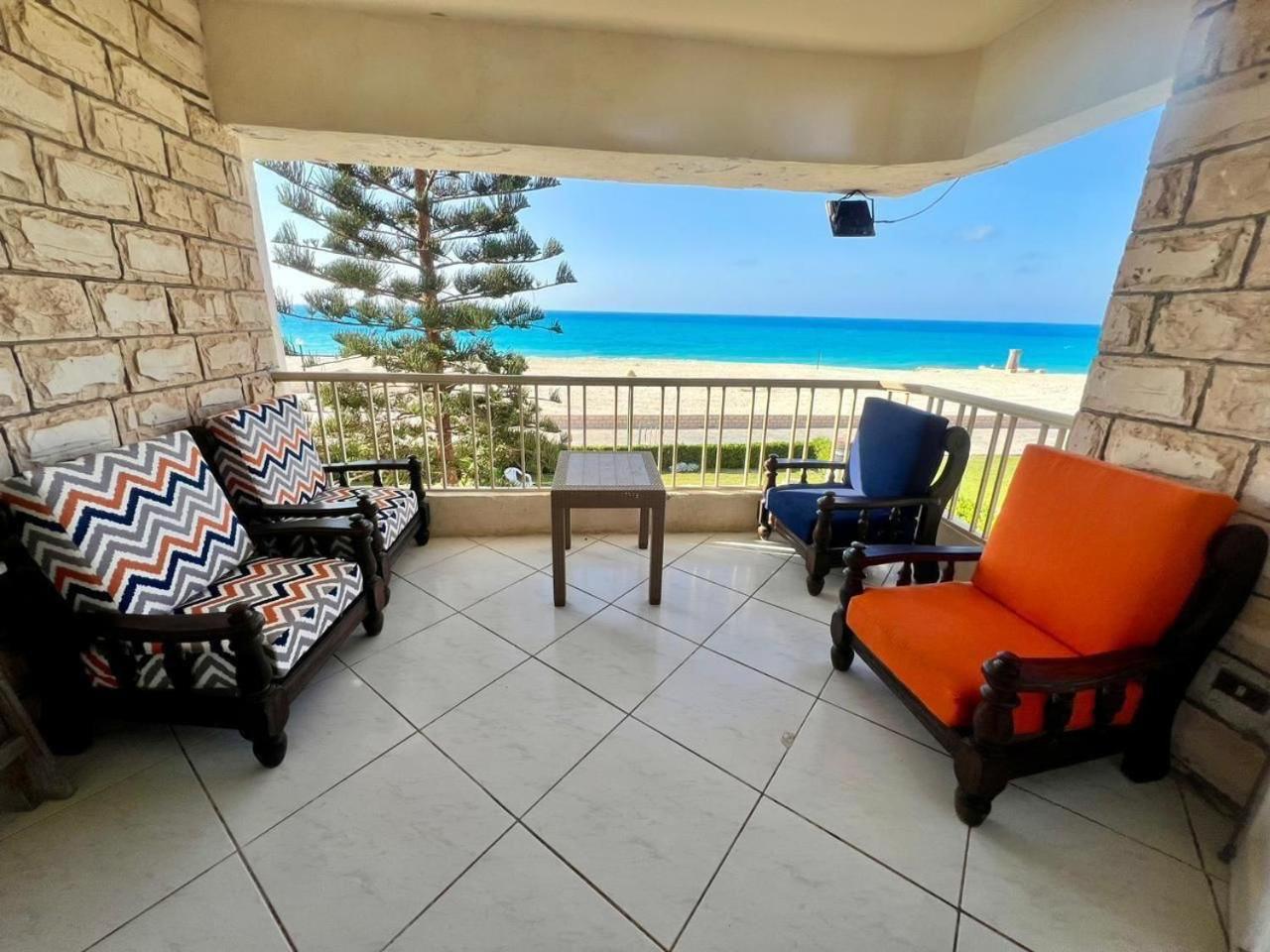 Beachfront Chalet In Green Beach, North Coast Villa เอลอาลาเมน ภายนอก รูปภาพ