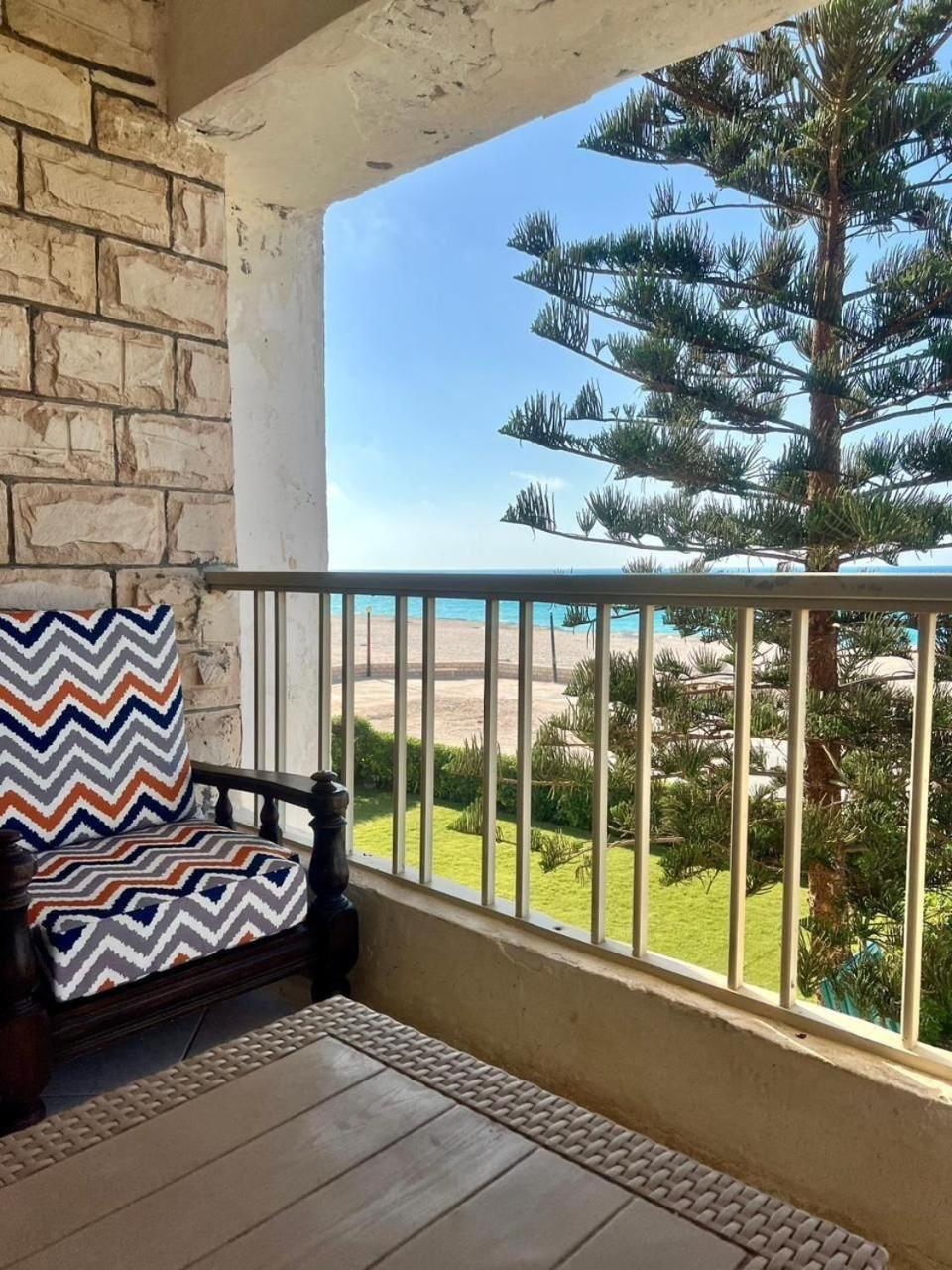 Beachfront Chalet In Green Beach, North Coast Villa เอลอาลาเมน ภายนอก รูปภาพ